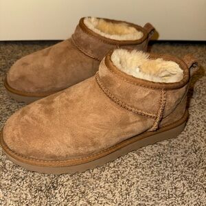 UGG chestnut ultra mini